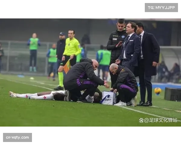 佛罗伦萨赛后实行新闻沉默，回应争议判罚与连败压力