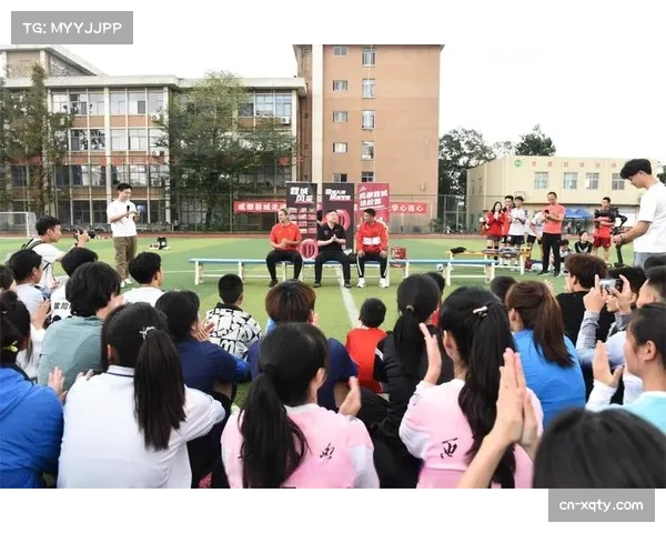 中超俱乐部与校园足球合作：推动足球进校园，培养青少年足球兴趣